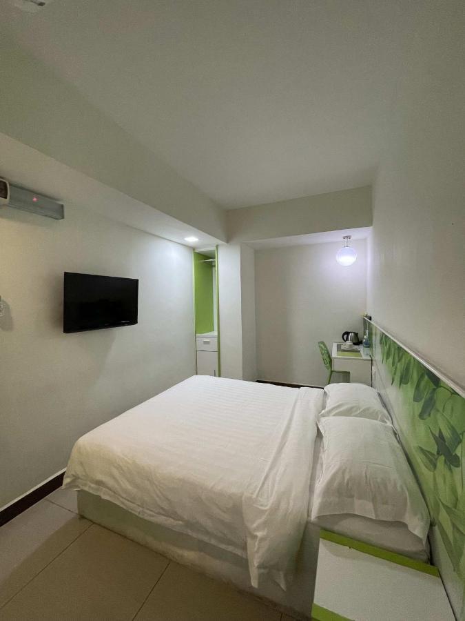 Green Apple Boutique Hotel Кота-Кінабалу Екстер'єр фото