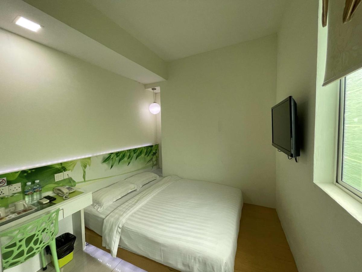 Green Apple Boutique Hotel Кота-Кінабалу Екстер'єр фото
